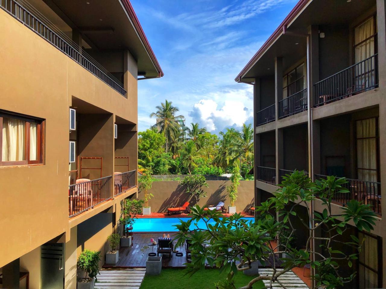 Hotel Waves By Tranquil Negombo Exterior foto