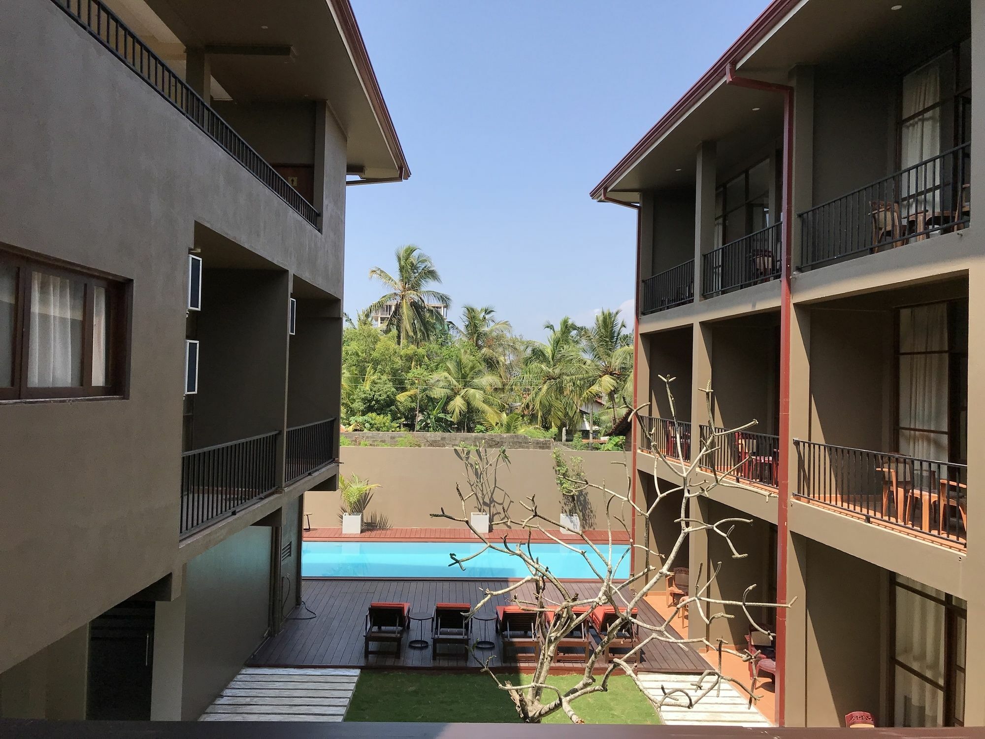 Hotel Waves By Tranquil Negombo Exterior foto